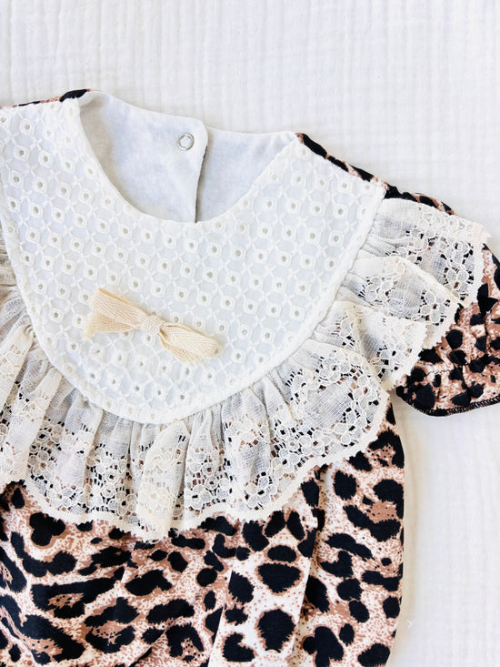 Lora Leopar Romper